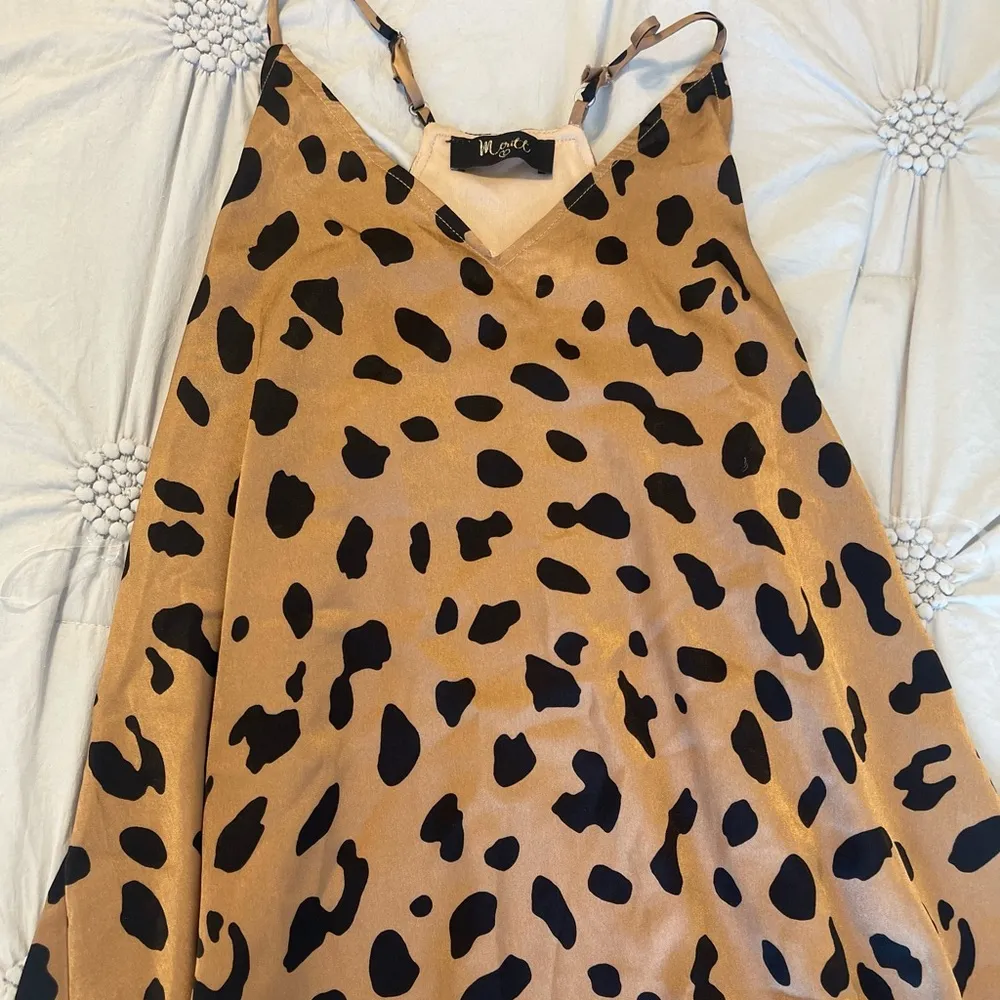BOUTIQUE | leopard tank *never worn* - Image 2