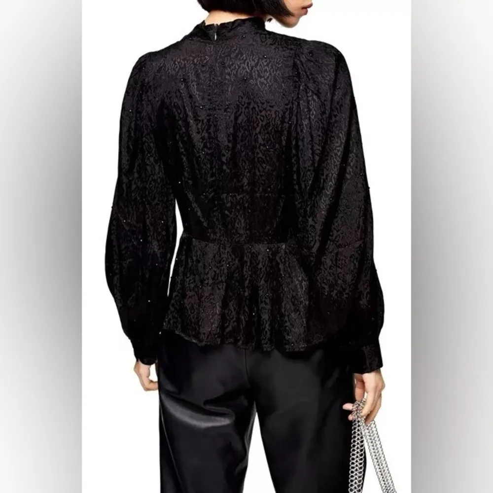 Topshop Blouse Cut-Out Black Leopard Print Beaded Peplum Long Sleeves Size 8 Top - Image 2