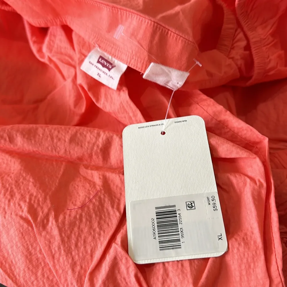 NWT LEVI'S Daphne Scrunchie Blouse  Persimmon  Square Neck - Image 3