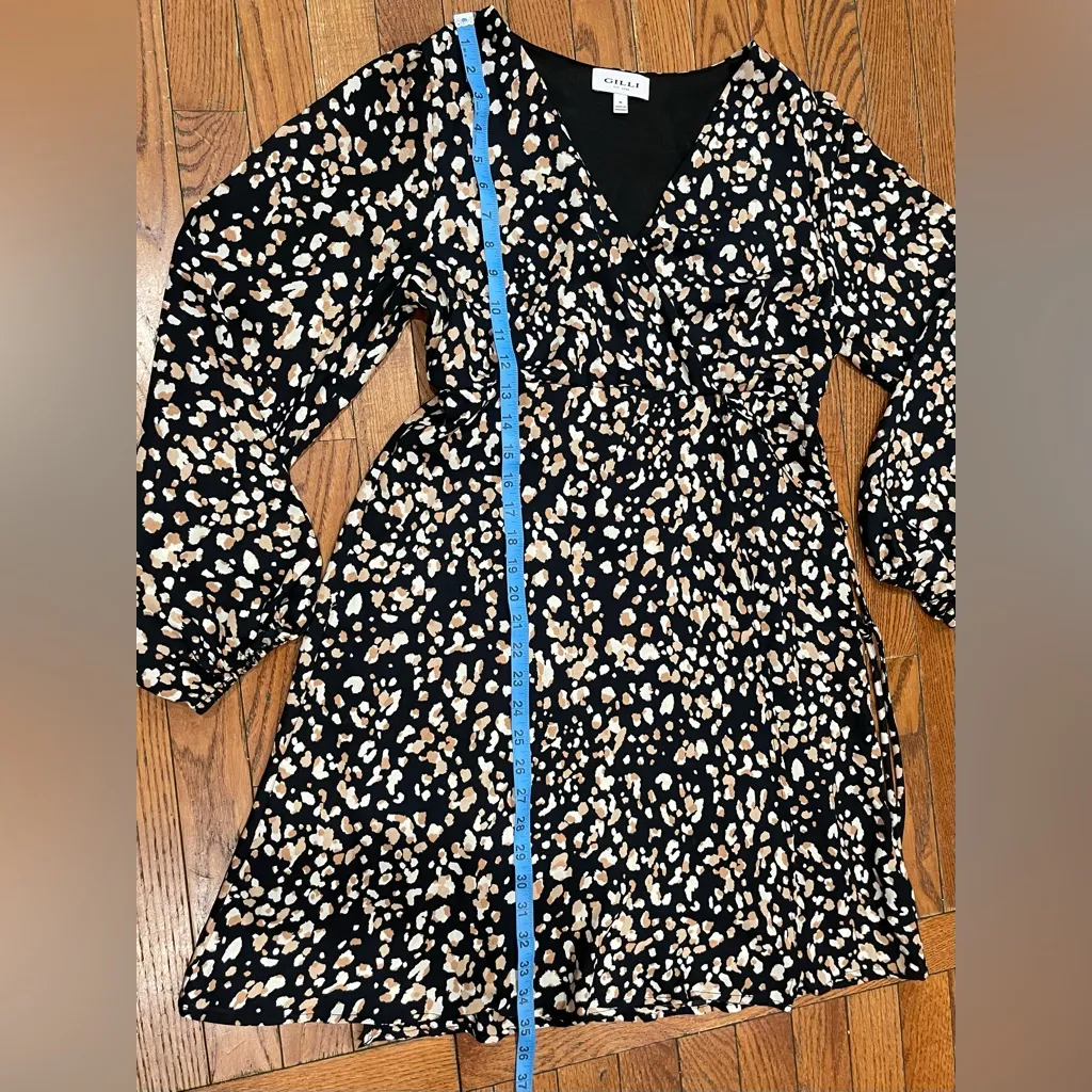 Gilli Black Dress with White and Tan Floral Pattern Size M - Image 4