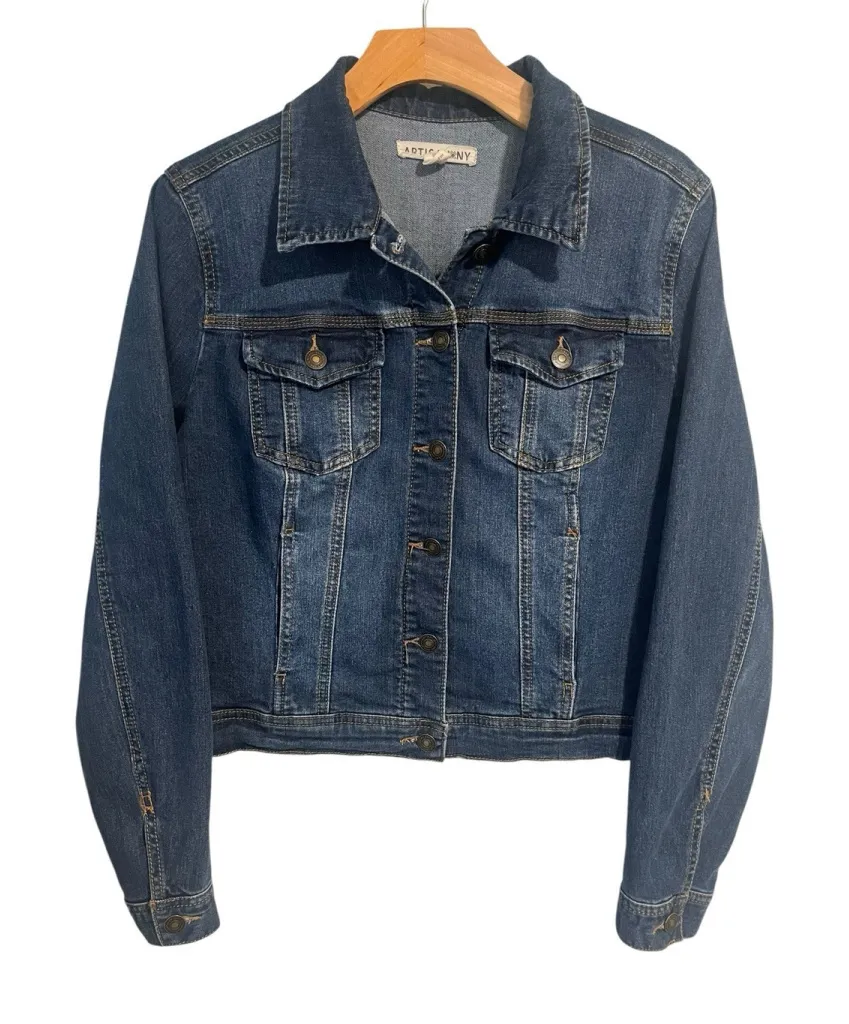 Artisan NY Denim Jacket Womens L Blue Wash Jean Jacket Full Button Long Sleeve - Image 1