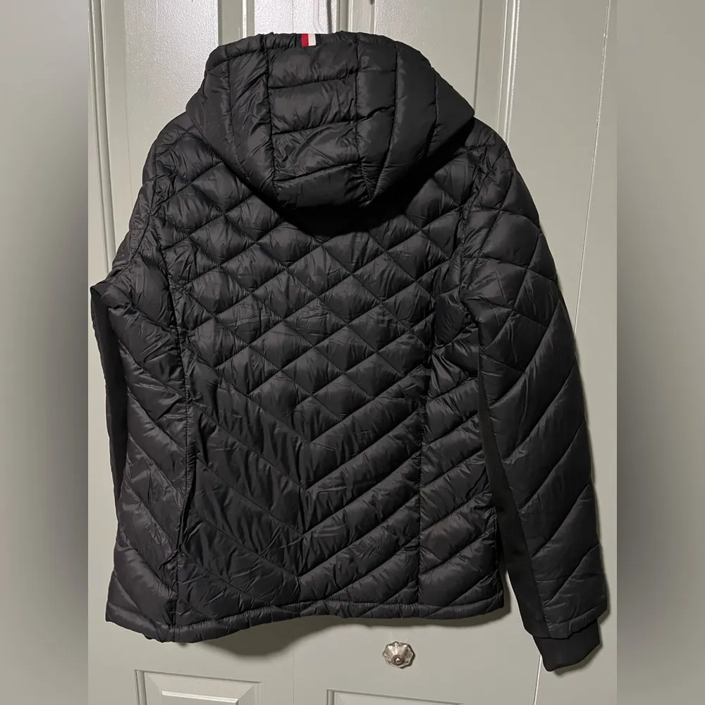 Tommy Hilfiger Puffy Coat Sz M VGUC - Image 4