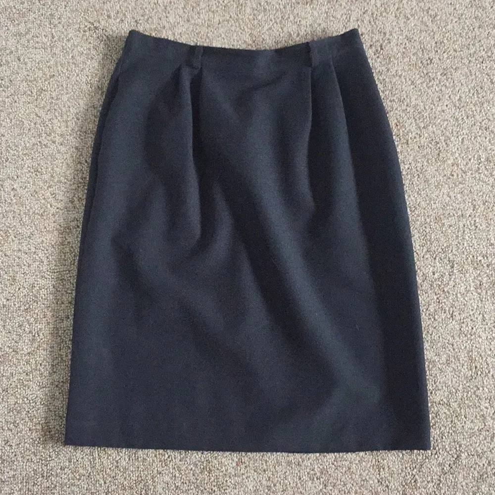 Liz Baker essentials pencil skirt - Image 4