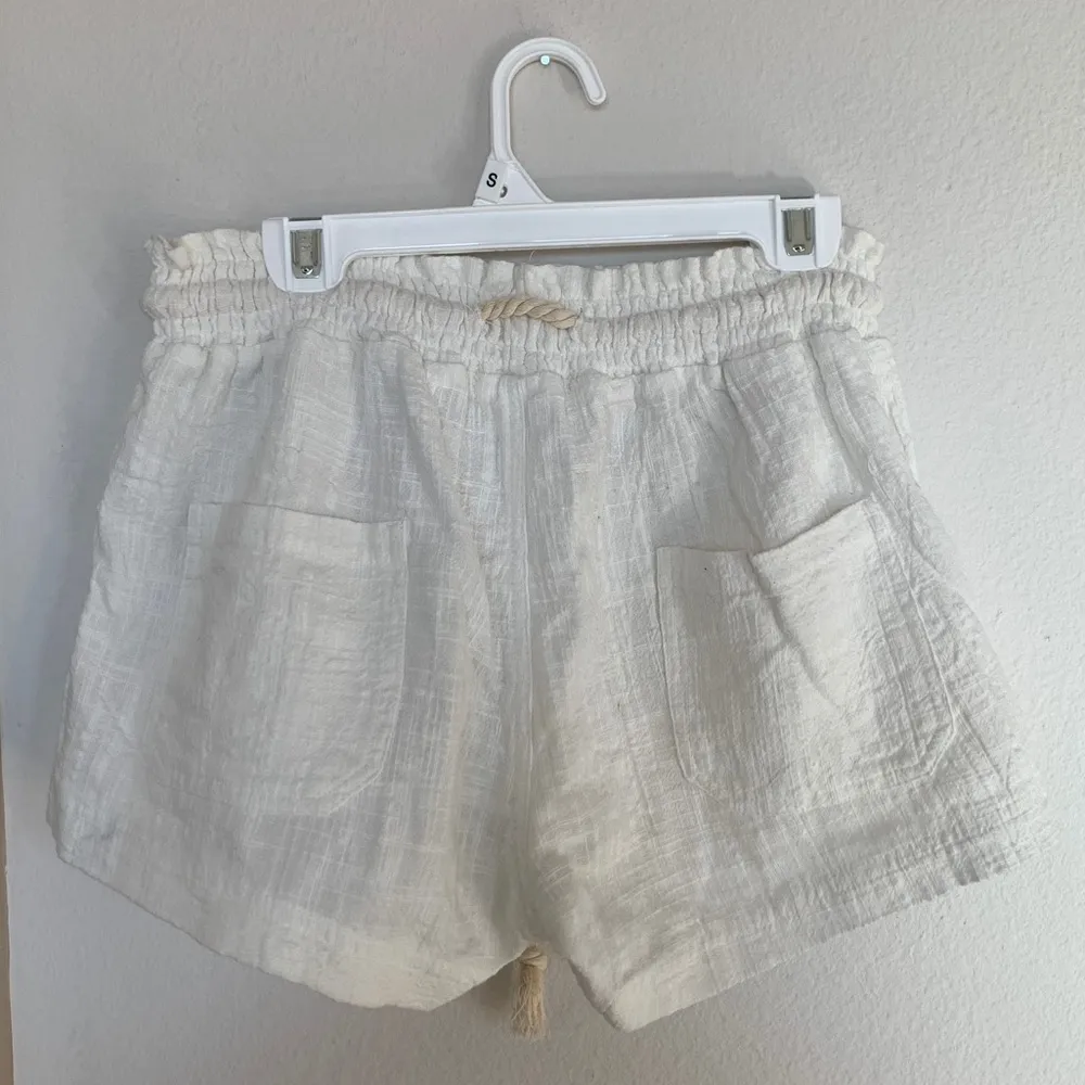NWOT.  Off White Beach Shorts - Image 6