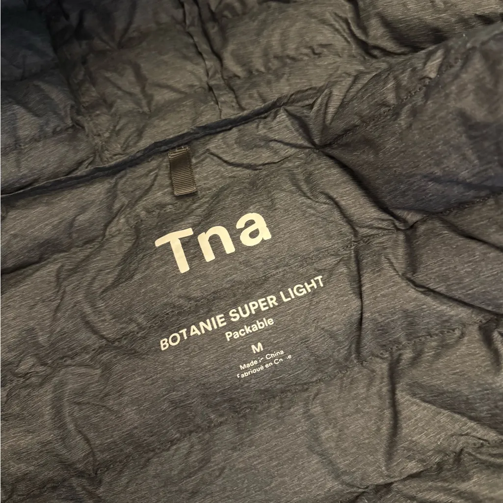 Aritzia TNA Botanie Super Light Packable Puffer Jacket Gray Size M - Image 2