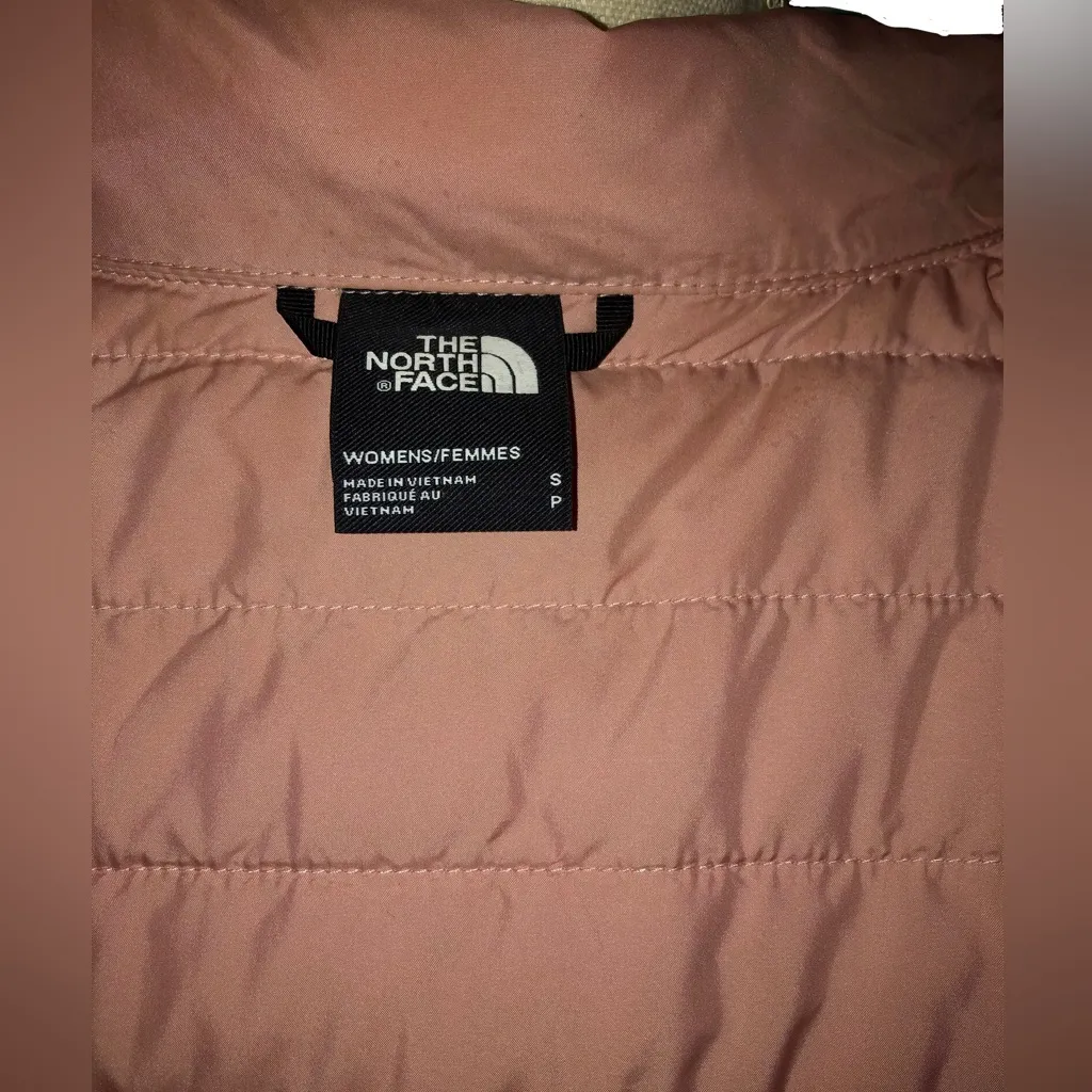 Pink North Face Jackets (2 Jackets in 1) Puffer & Detachable Hood - Image 4