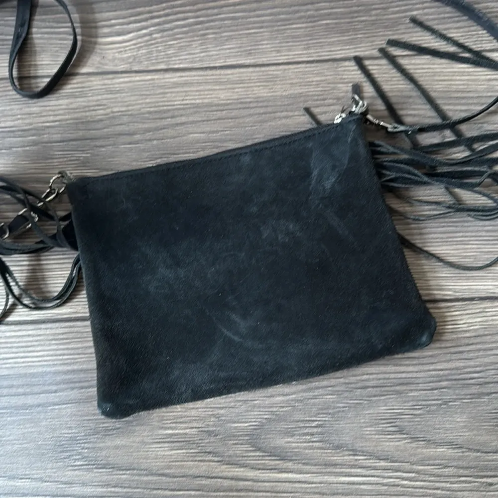 Genuine fur cowhide and leather fringe crossbody bag black and white - Image 3