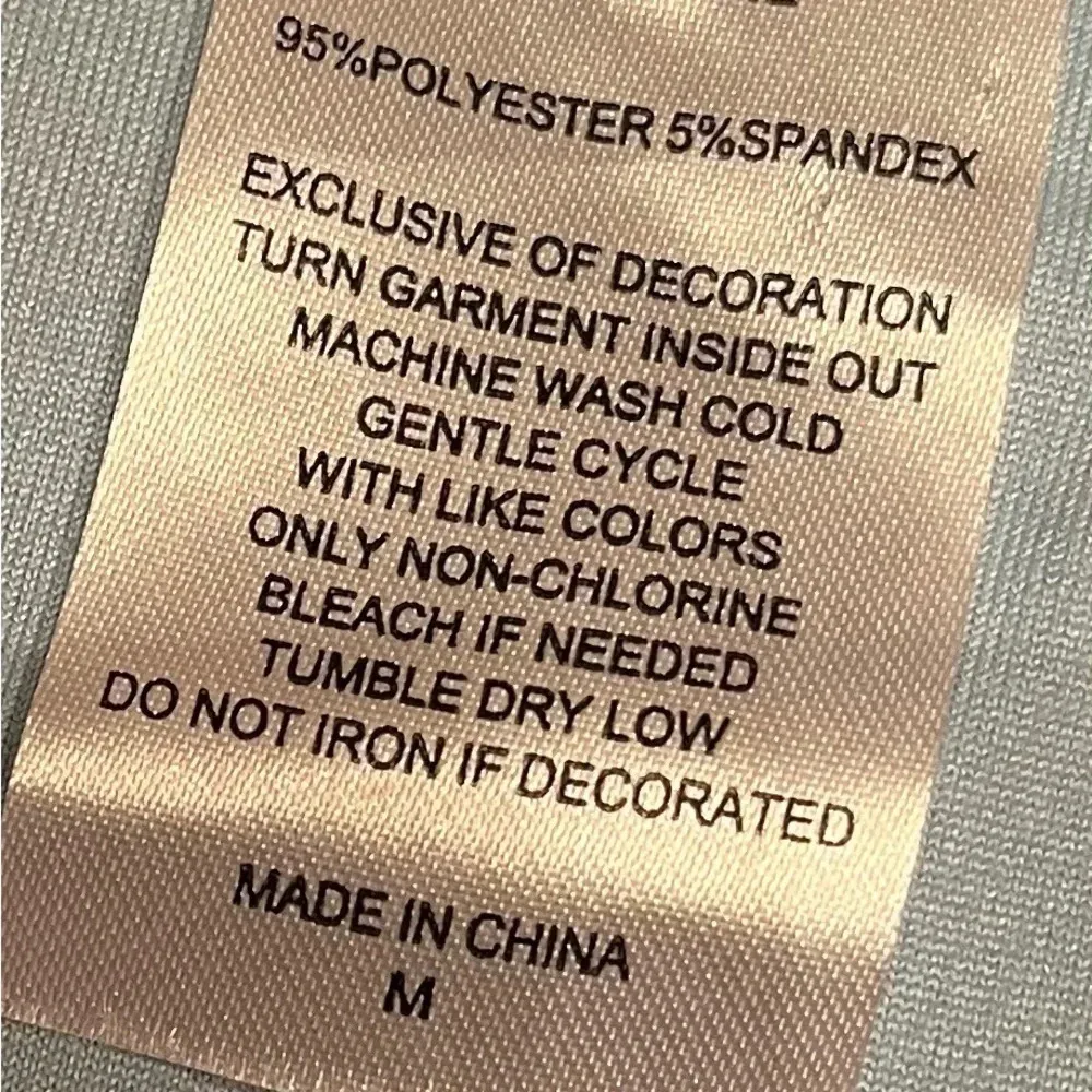 + Peanut collaboration pajama top, size Medium - Image 4