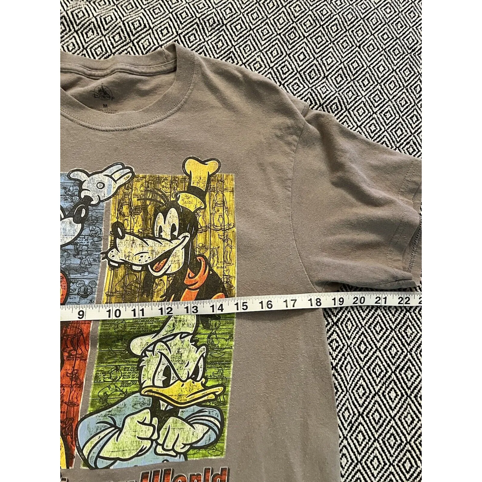 Disney Parks Mickey And Friends Color Block T-shirt Grey Adult Unisex Medium - Image 3