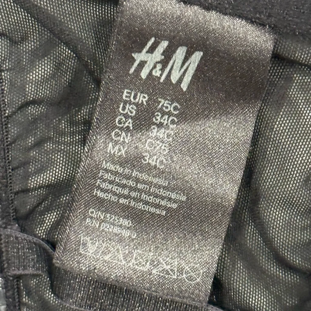 H&M Black and Silver Sequin Bra - Image 5