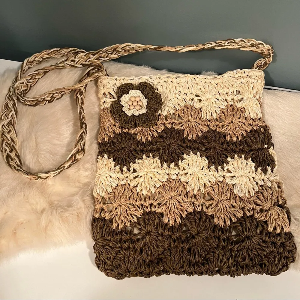 Arizona Jean Company Weaved Rattan Crossbody Bag - Image 3