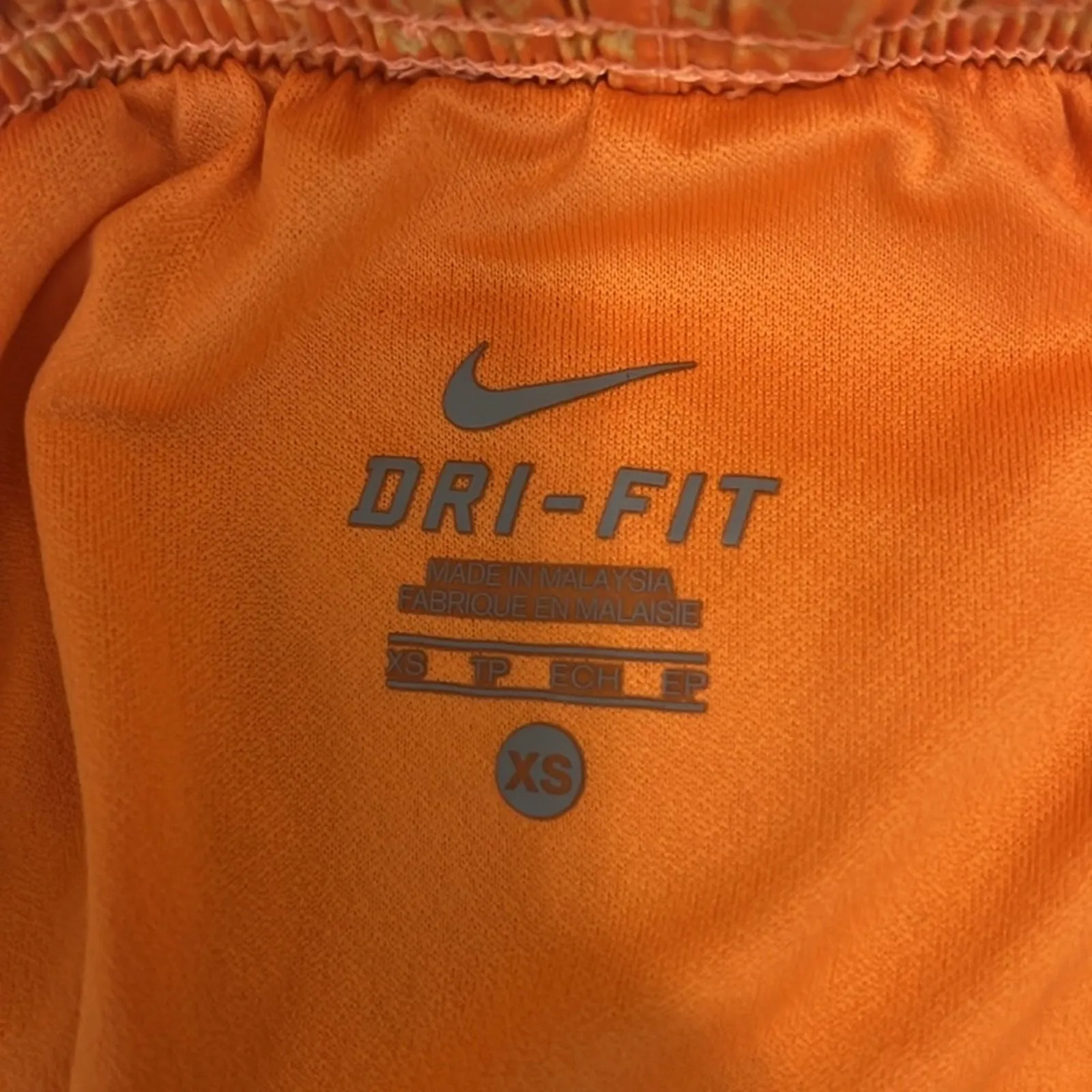 Nike Running Shorts Womens XS Orange Abstract Athletic Athleisure Gym Fitness - Image 5