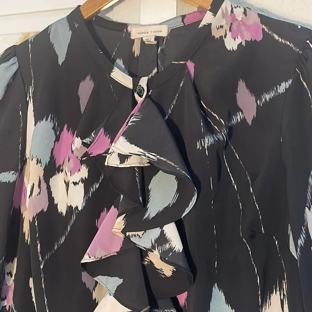 Urban Outfitters Silence + Noise Black Floral Ruffle Dress Mini 3/4 Sleeve - Image 2