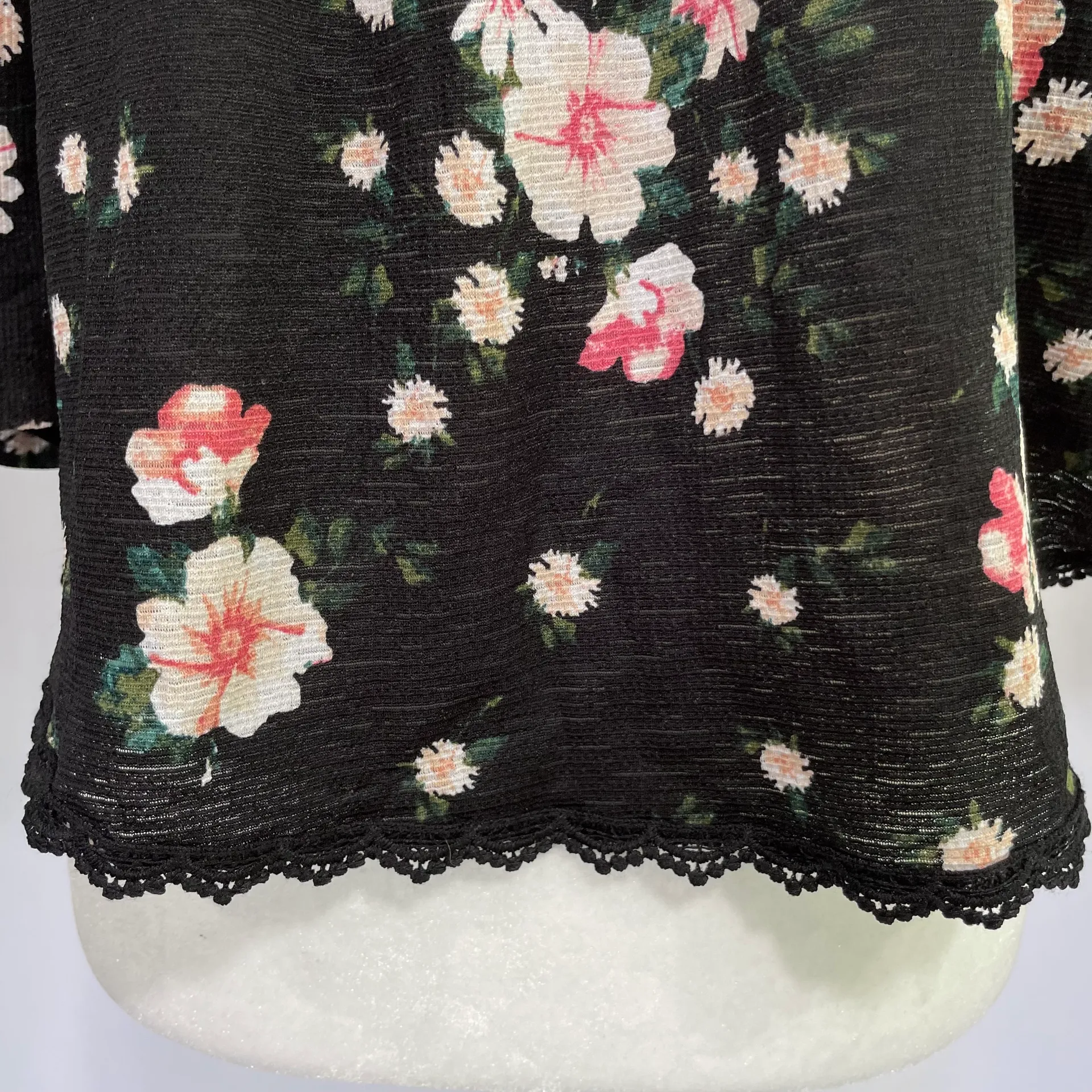 New  Cut Out Back Off The Shoulder Top Floral Print Lace Trim - Image 3