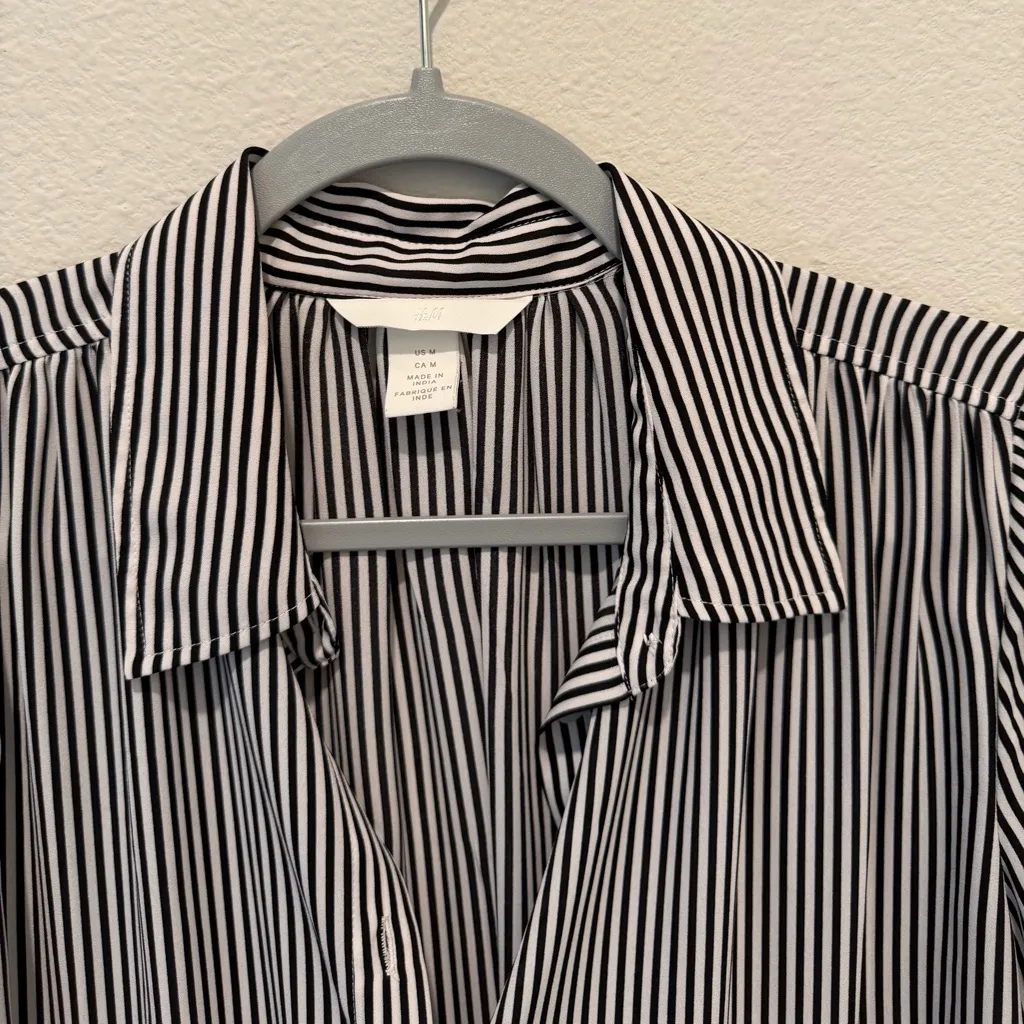 H&M Black and White Striped Button Down Shirt - Image 3