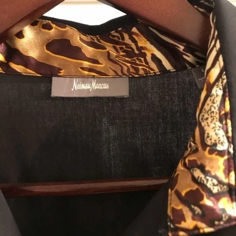 Vintage Nieman Marcus black button down shirt - Image 3