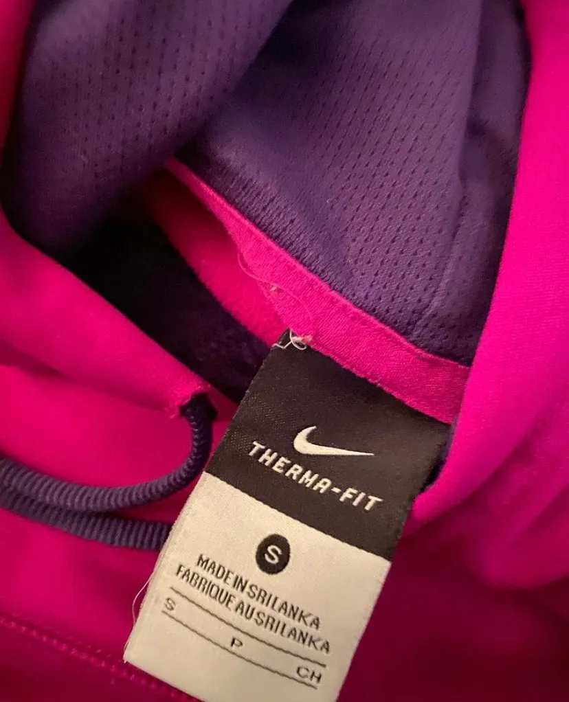Nike Magenta  Hoodie - Image 5