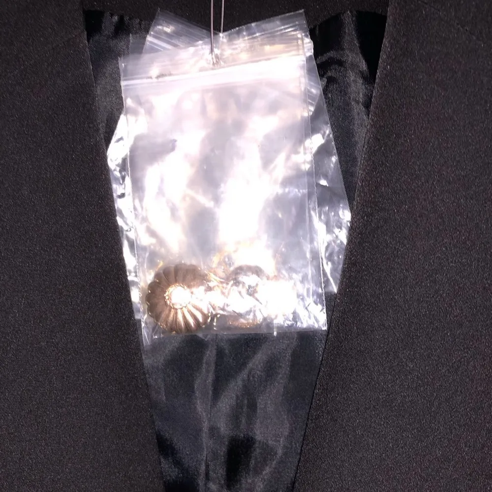 New JustFab Basic Black Blazer With Extra Buttons Size S. Reg $72.95 - Image 4