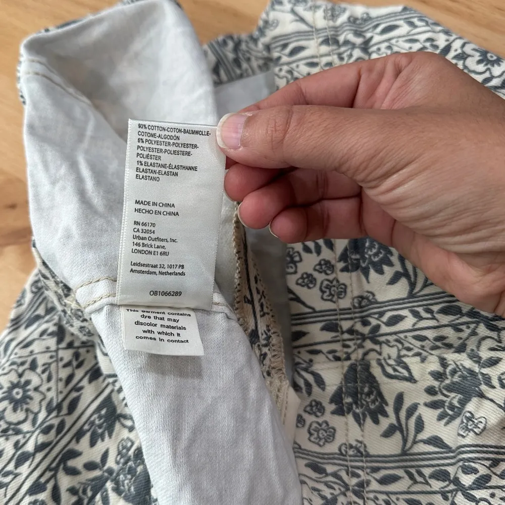 Free People Modern Femme Novelty A-Line Skirt in Neutral Floral Bohemian size 6 - Image 7