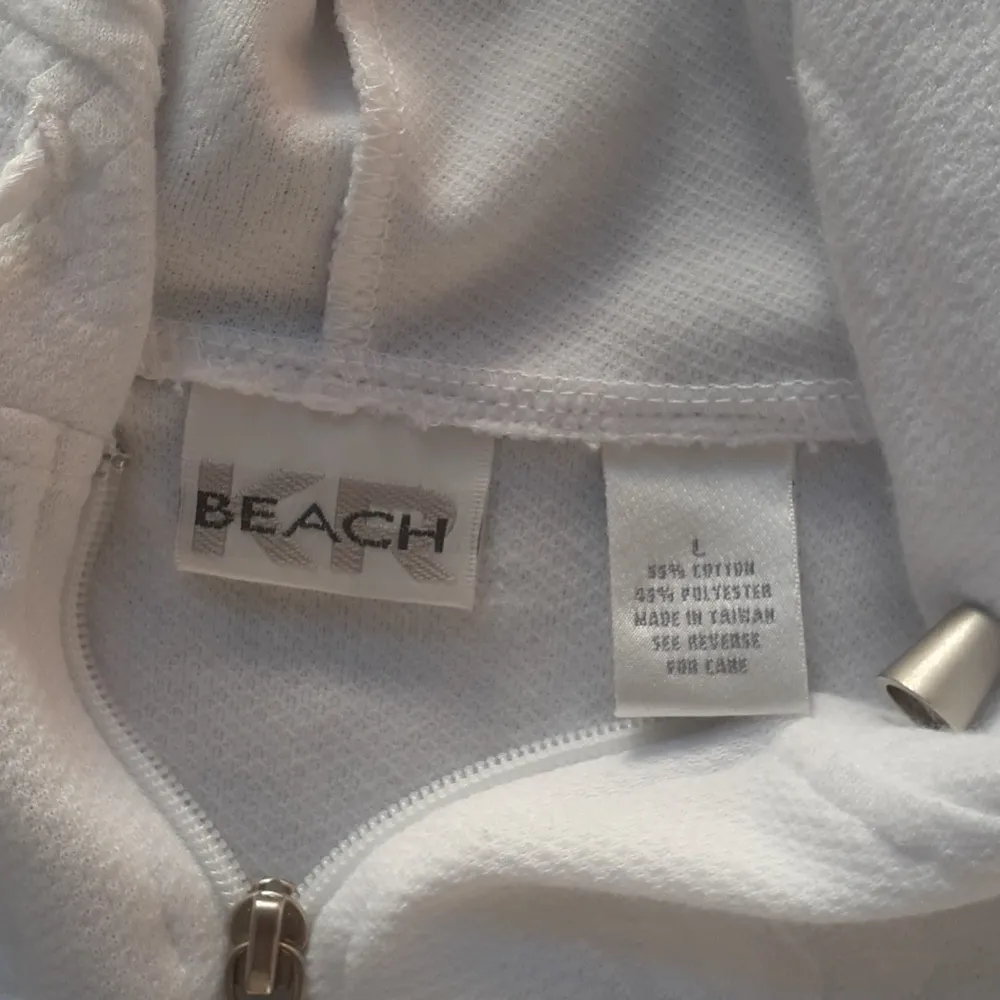 Kim Roger's Beach Shortsleeve Hoodie SIZE L - Image 3