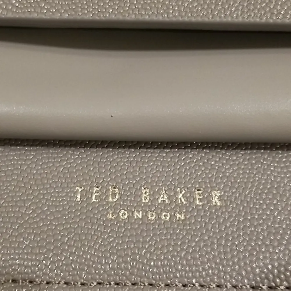 💕TED BAKER💕 Aaidah Bow Top Handle Lady Bag - Image 4