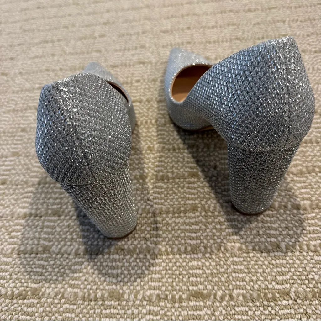 Like New! Badgley Mischka Jewel Silver Women's Heels | Size 8.5 - Image 6