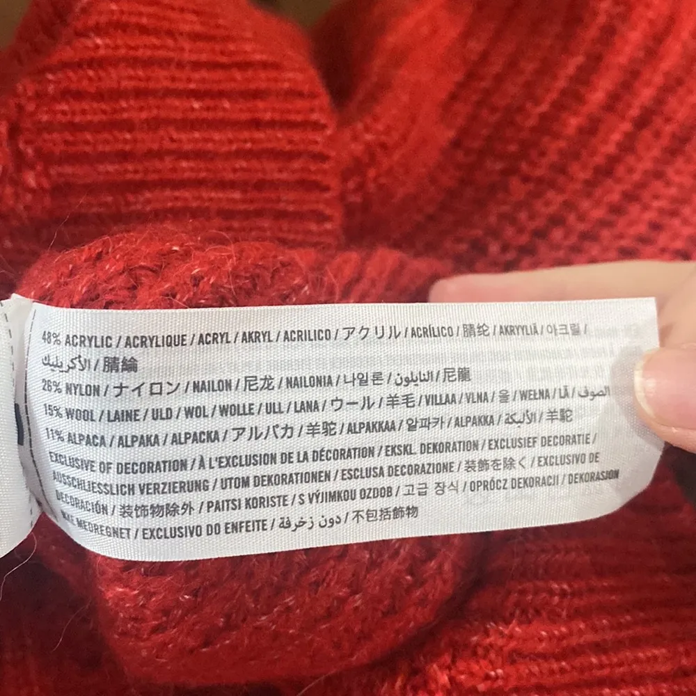 red cable knit alpaca wool blend cropped Crewneck sweater S - Image 10