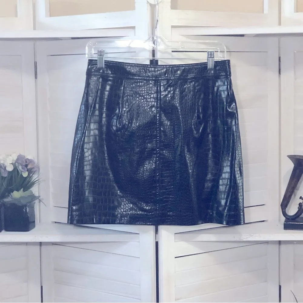 BlankNYC Black Vegan Leather Snake Mini Skirt Size 27 - Image 3