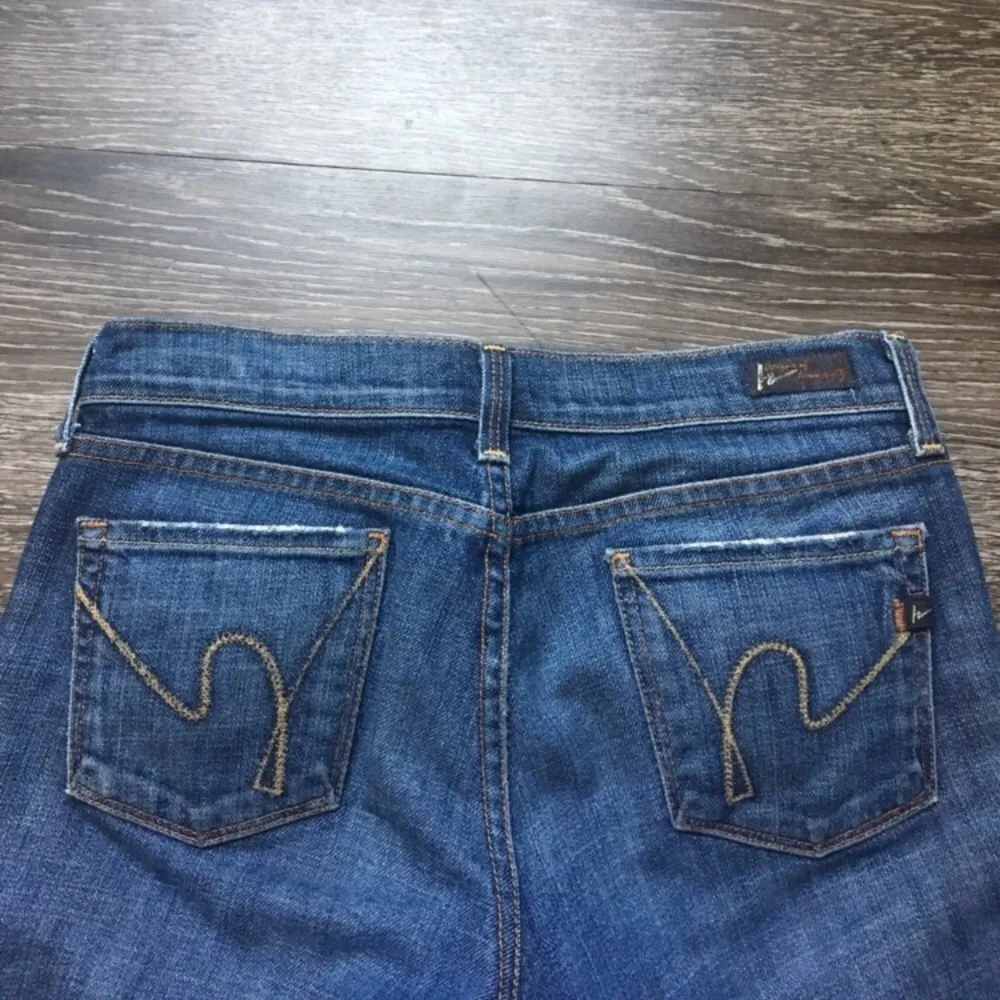 DARK WASH CITIZENS OF HUMANITY JEANS - Image 2