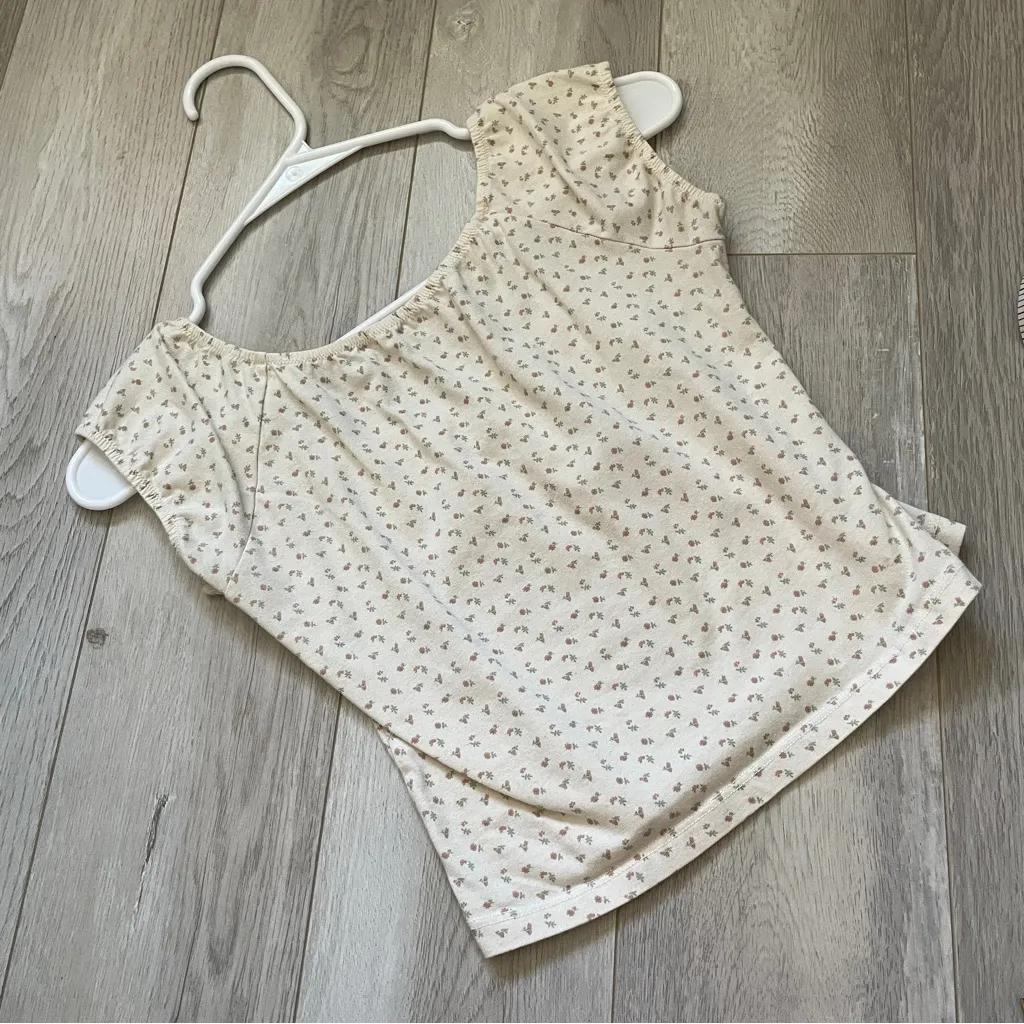 Brandy Melville Top eden floral crop womens Cream (one size) coquette feminine - Image 4