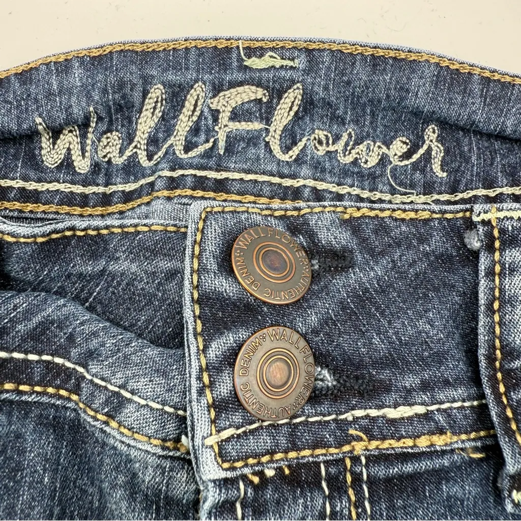 Wallflower Dark Blue Jean Shorts Size 3 - Image 2