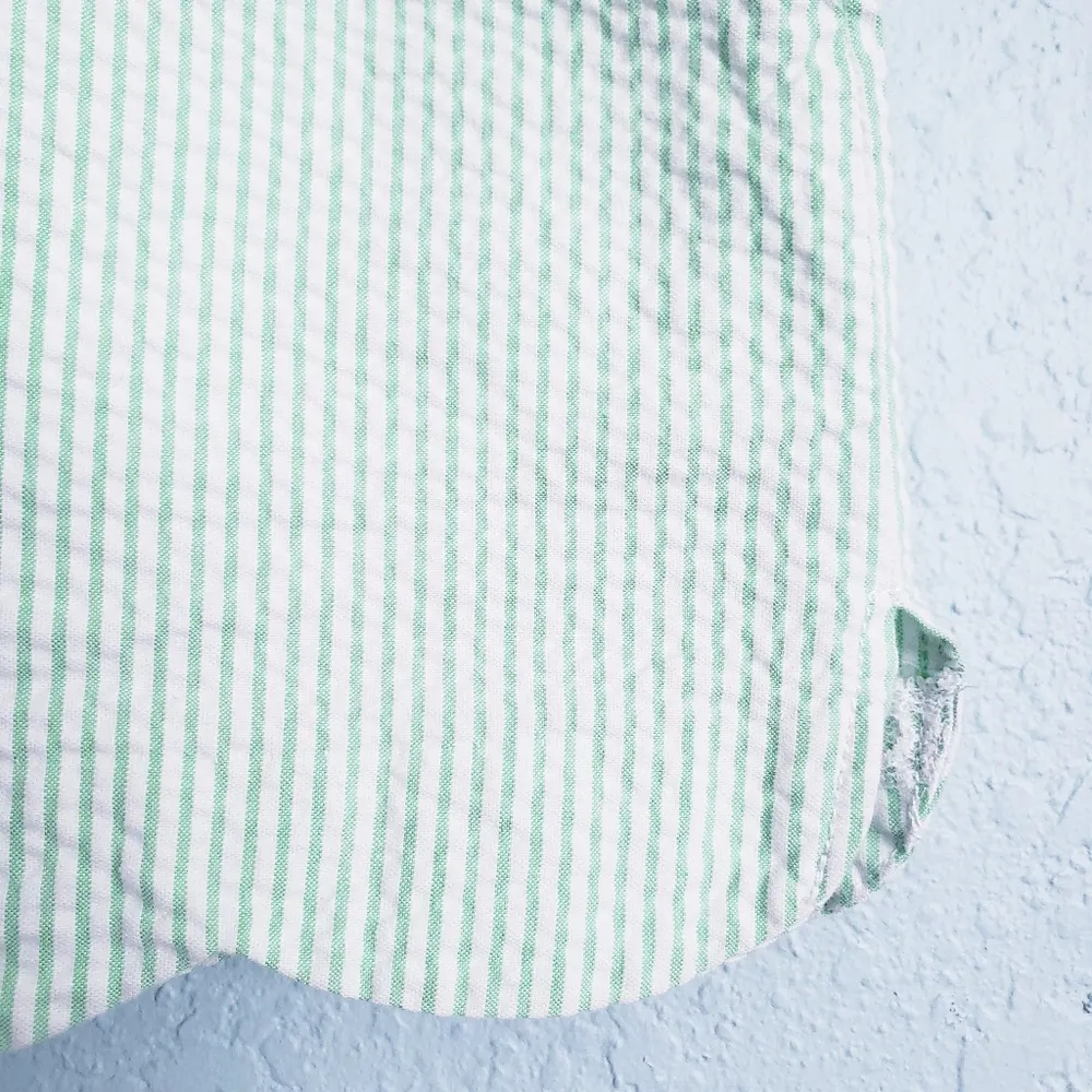 Lilly Pulitzer Green And White Striped Seersucker Scalloped Hem Skirt W/ Shorts - Image 2