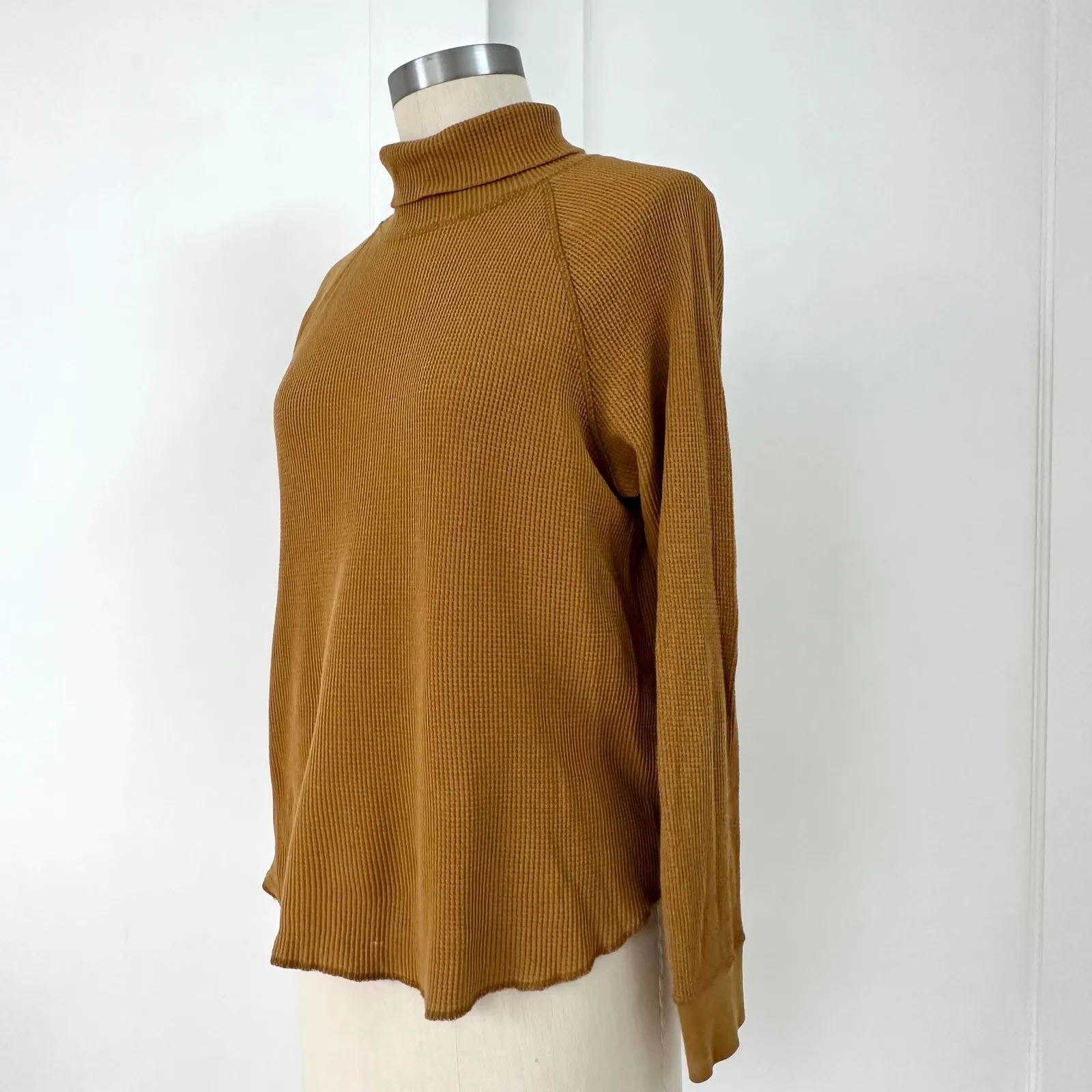 Everlane Waffle Knit Turtleneck Top Long Sleeve Organic Cotton Amber Size S - Image 3