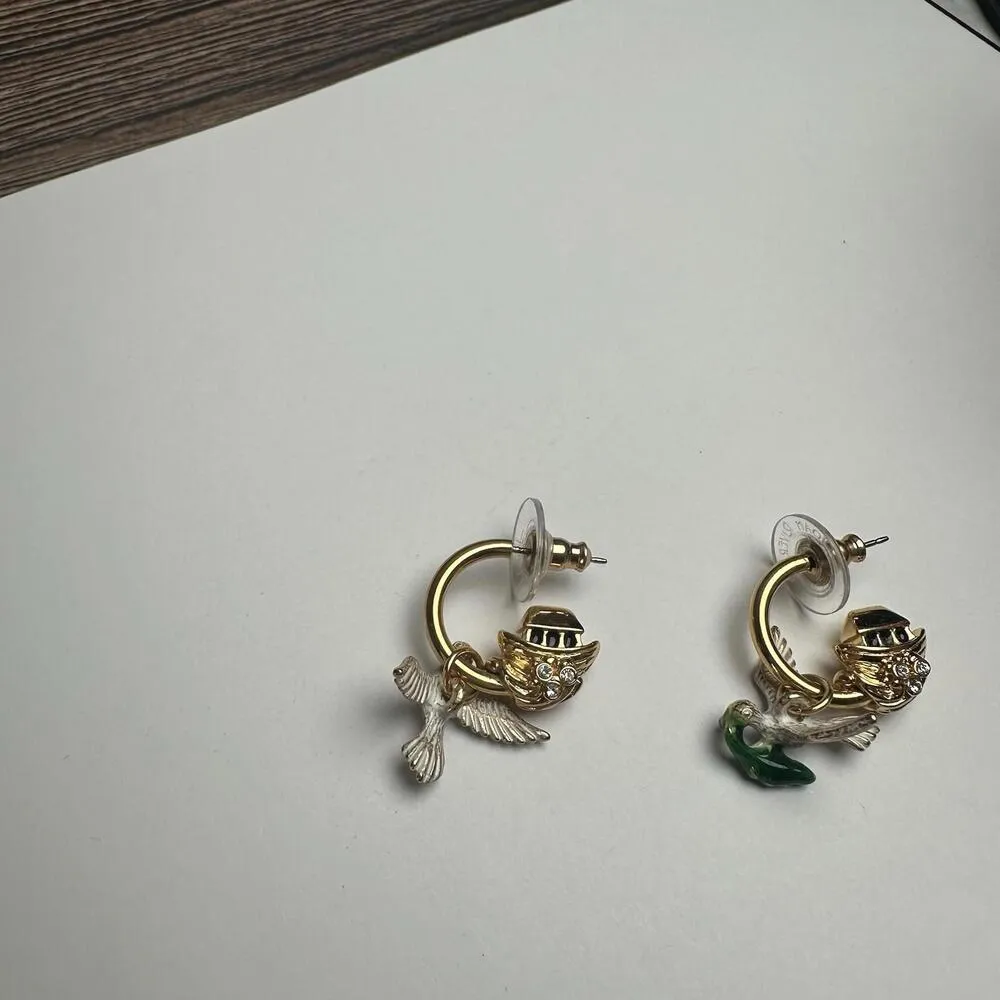 Joan Rivers Noah's Ark Peace Dove Bird Hoop Charm Pierced Earrings Gold Tone - Image 8