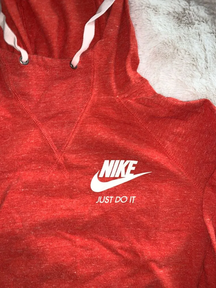 Nike sweatshirt  - Image 2