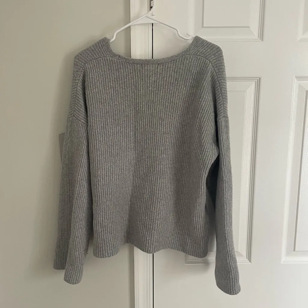 Treasure & Bond V-Neck Ribbed Stitch Sweater, Size Medium Gray Cozy Wide Sleeve - Image 6