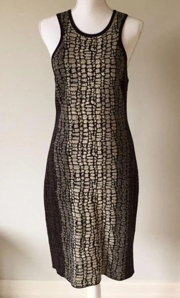 Carmen Dress and sweater set Size L - Image 4