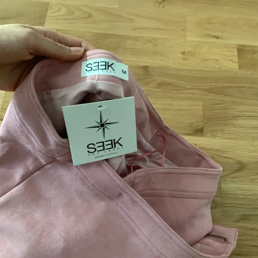 NWT Seek the label LF pink blush faux suede stretch choker top and wrap skirt - Image 8