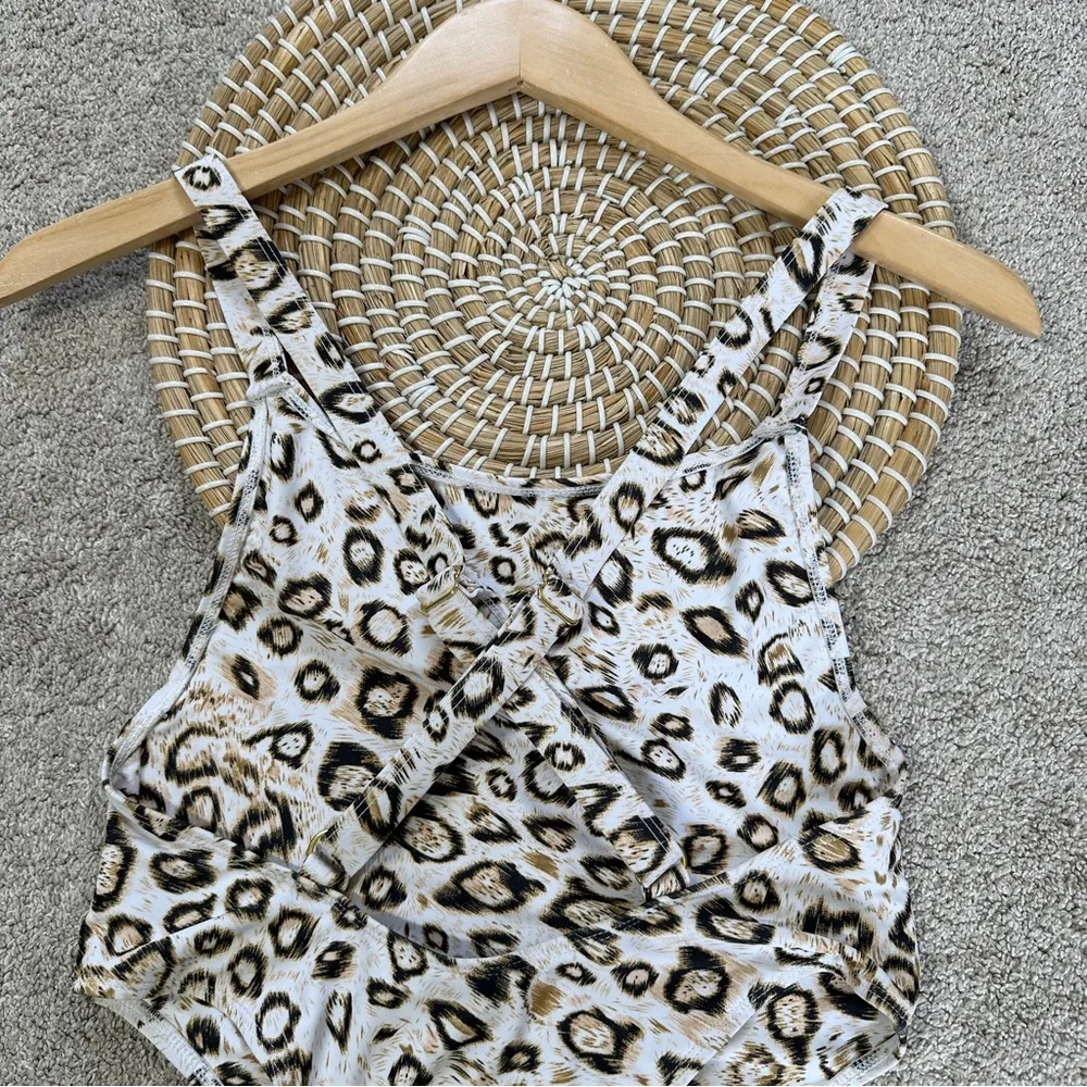 Lahana Swim Women’s Omala Cheeky One-Piece Swimsuit in Vintage Nude Leopard S - Image 9