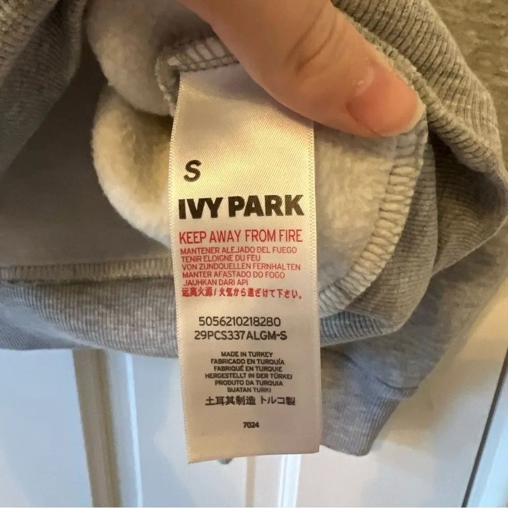 Ivy Park by Beyoncé Logo Heather Grey Sweatshirt Size Small - Image 6