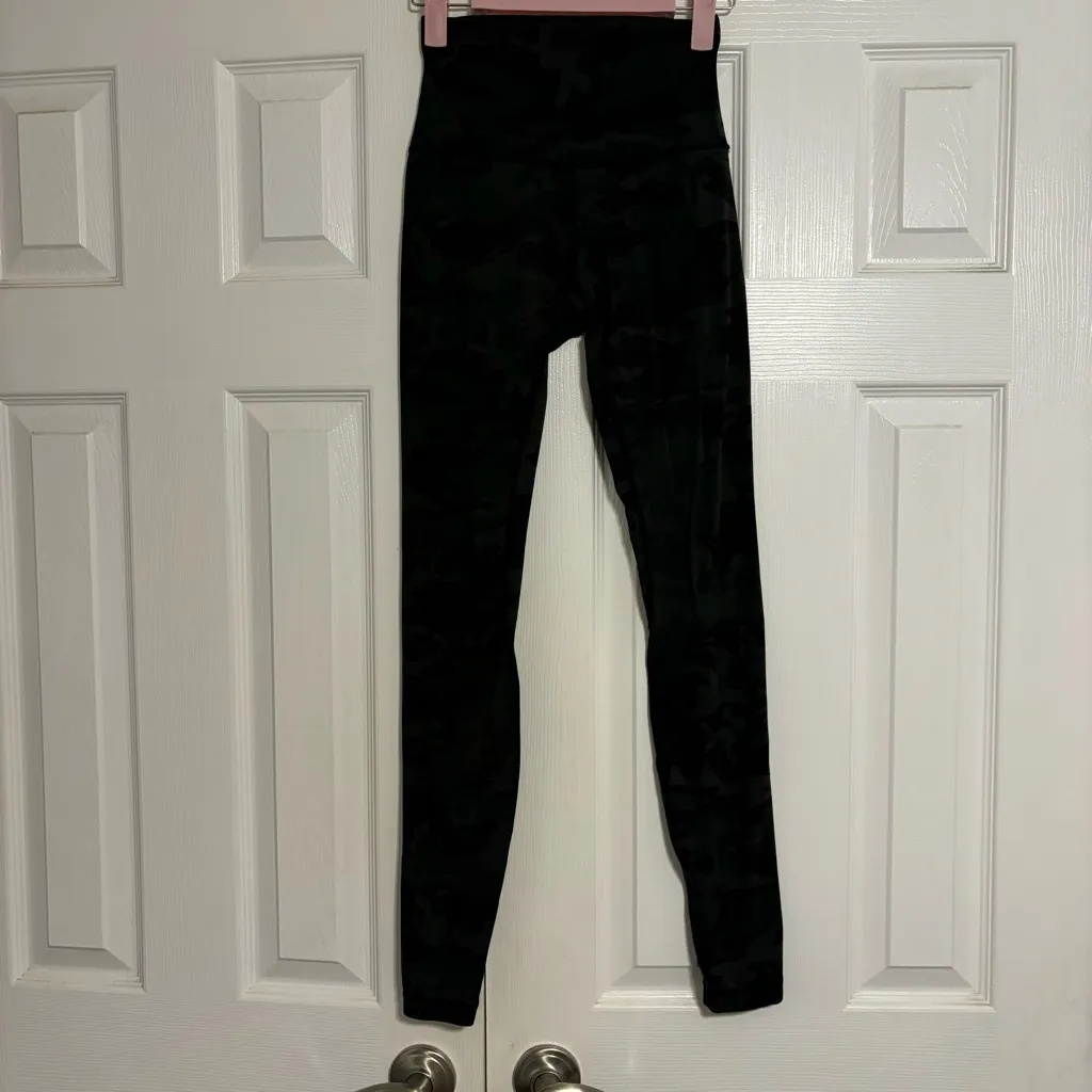 Lululemon Align Pant Full Length 28"
Incognito Camo - Image 2