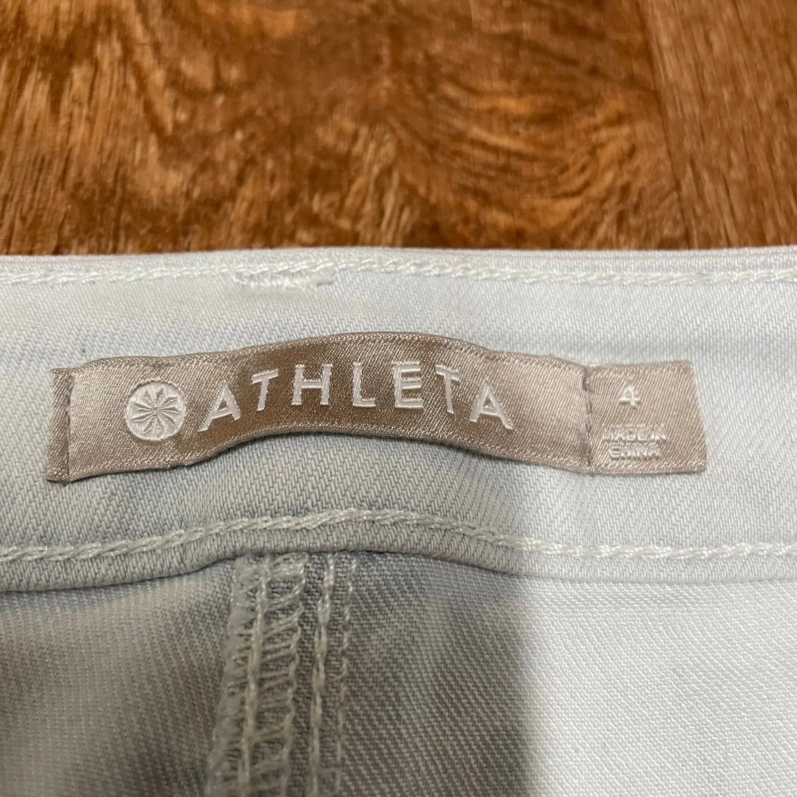 Athleta Women Sculptek Crop Skinny Jeans Glacier Light Wash Size 4 Small - Image 5