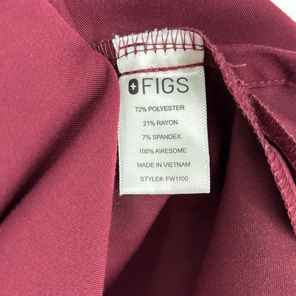 Figs Casma 3-pocket V-Neck Scrub Top Women’s Size Small in Burgundy - Image 7