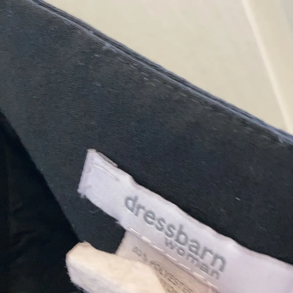 FINAL MARKDOWN Ladies’ dressbarn Skirt (18) - Image 4