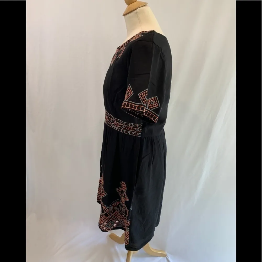 Ella Moon Global‎ Inspired Black Embroidered Geometric Dress With Pockets Size M - Image 4