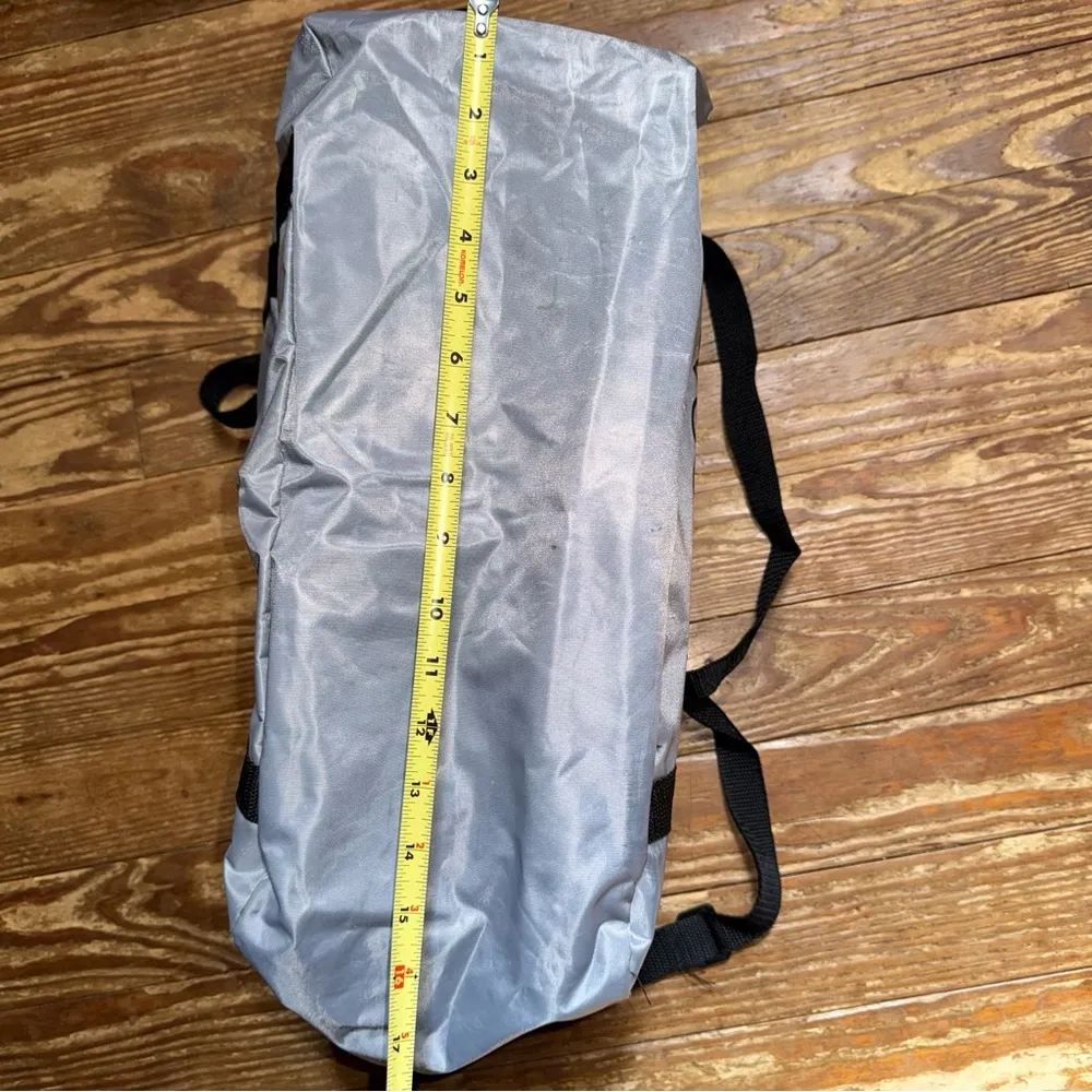 Chic Grey Weekender Bag Black - Image 4