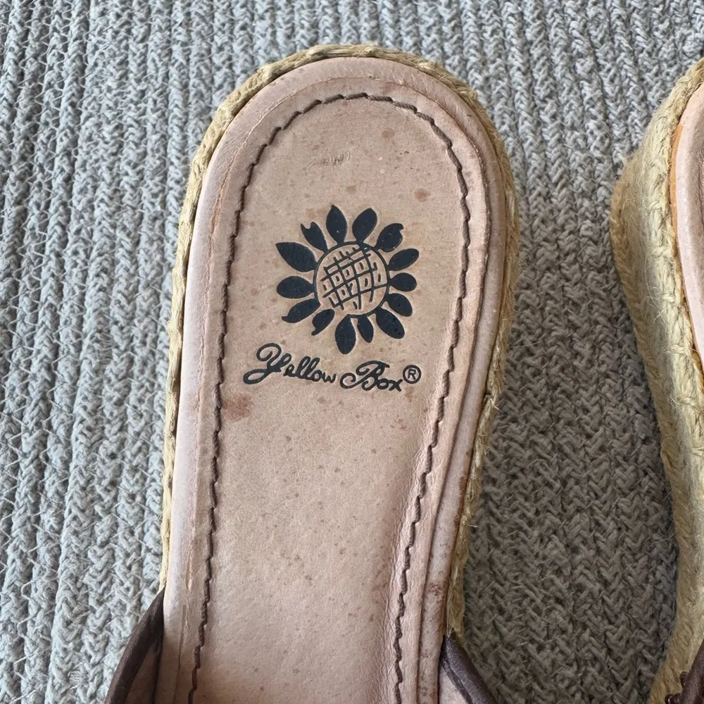 Yellow Box KINA Brown Metallic Sequin Beaded Embellished Mules Wedges Sz 7.5 - Image 5