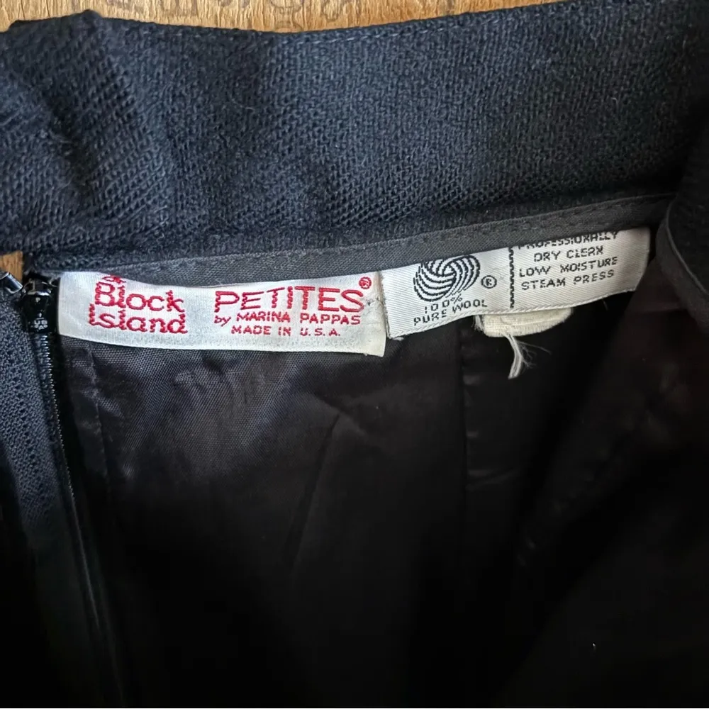 Vintage Black Island Petites 100% Wool Black Midi Pencil Skirt - Image 4