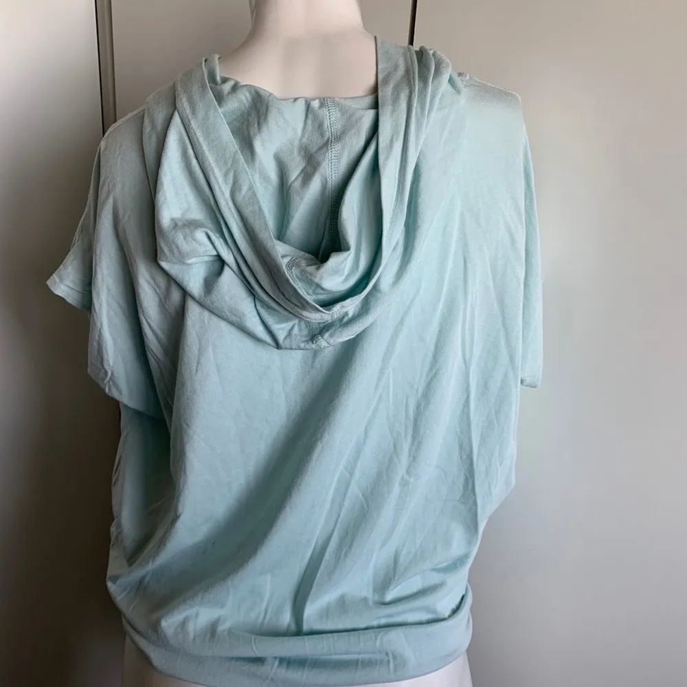 Donna Karan Active blue short sleeve hoodie t-shirt pale blue - Image 5