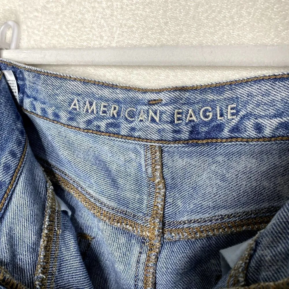 American Eagle Outfitters Denim Jean Mom Shorts Yoke Front Acid Wash Blue Size 8 - Image 4